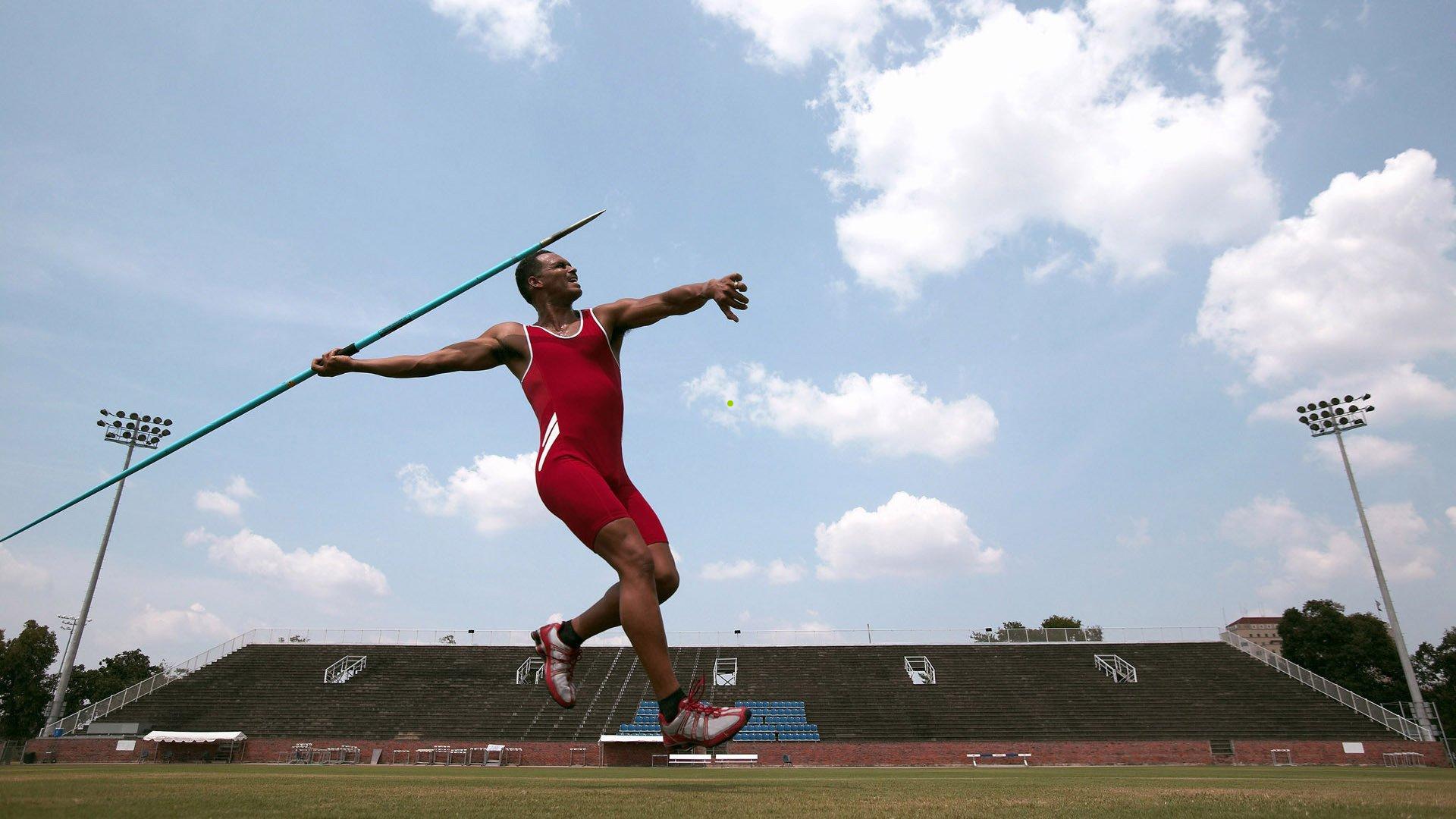 C罗社交媒体分享暖心瞬间，球童追星梦想照进现实