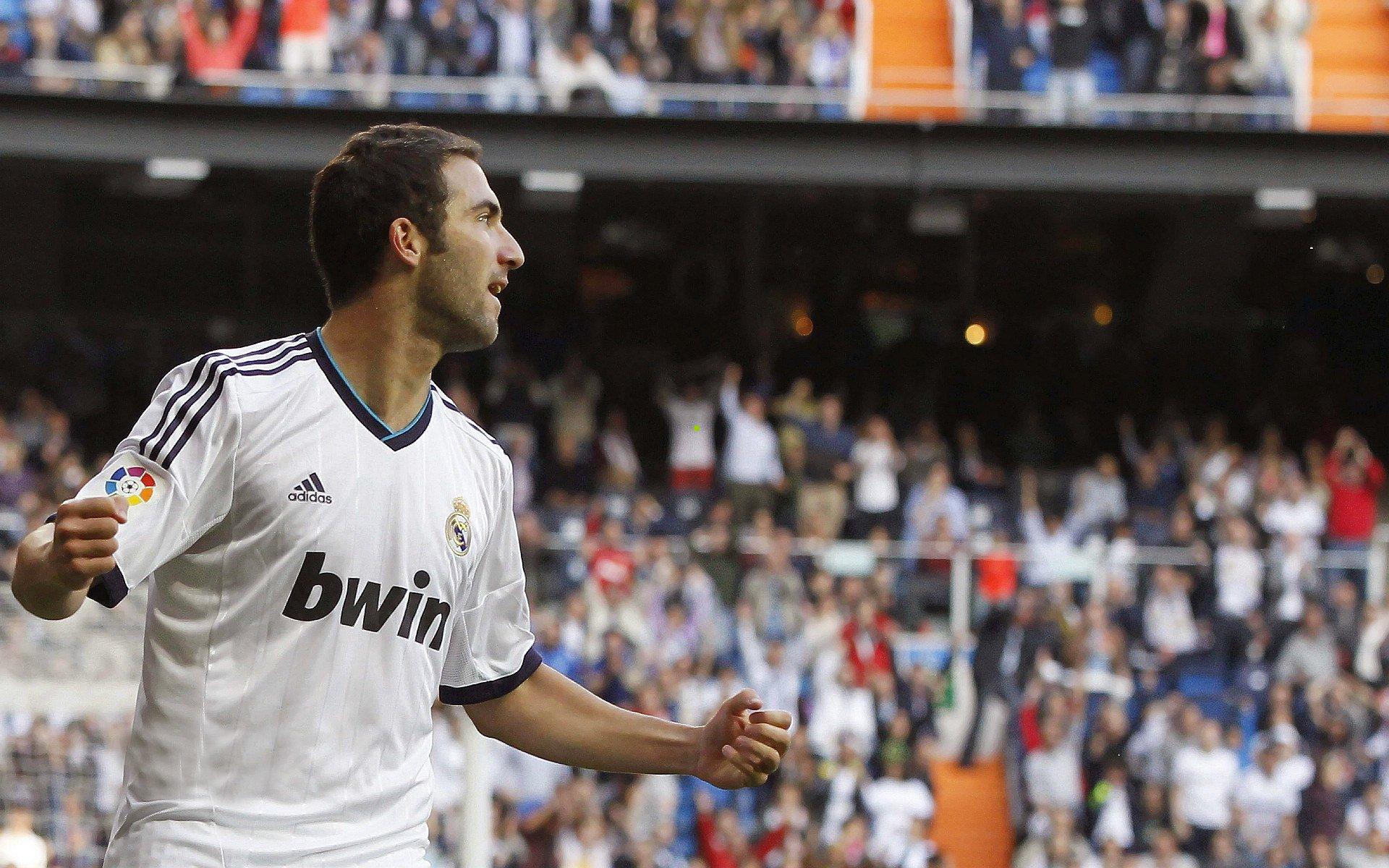 武磊双响建功荣膺MVP，国足进攻轴心彰显核心价值